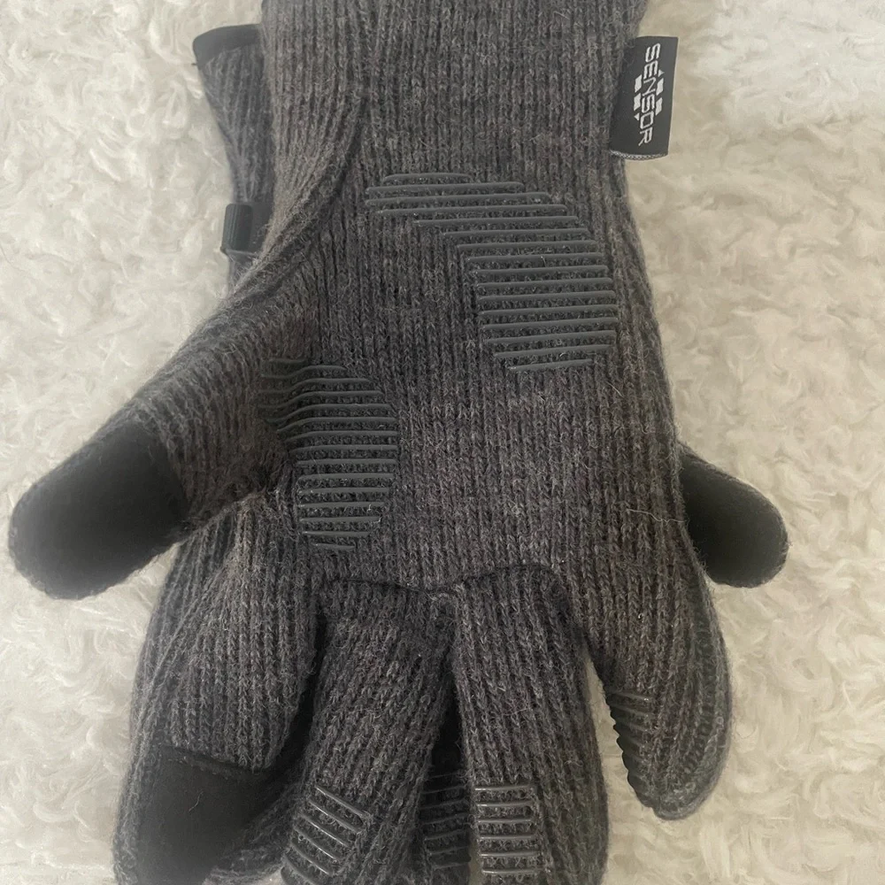 Gray Knit Gloves with OR Logo